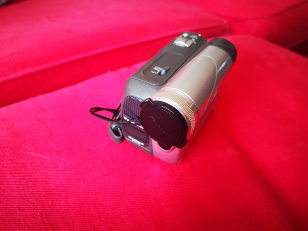 Panasonic NV-GS17 Mini DV digitlis videokamera