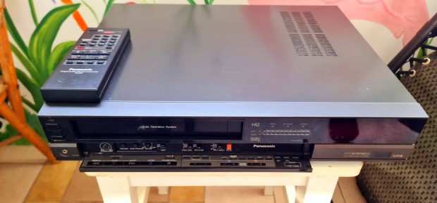 Panasonic NV-H65 HI-FI Stereo Vintage videorecorder