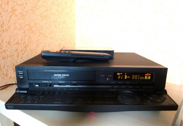 Panasonic NV-HD700 7 fejes hifi sztere vide + Tvirnyt VHS