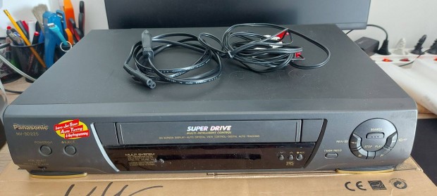 Panasonic NV-SD225 felvevs VHS videmagn