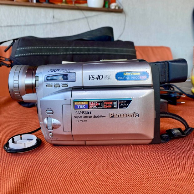 Panasonic NV-VS40EG retro analg VHS videkamera (circa 2001)