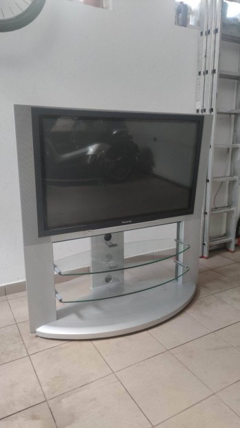 Panasonic Plazma TV álvánnyal