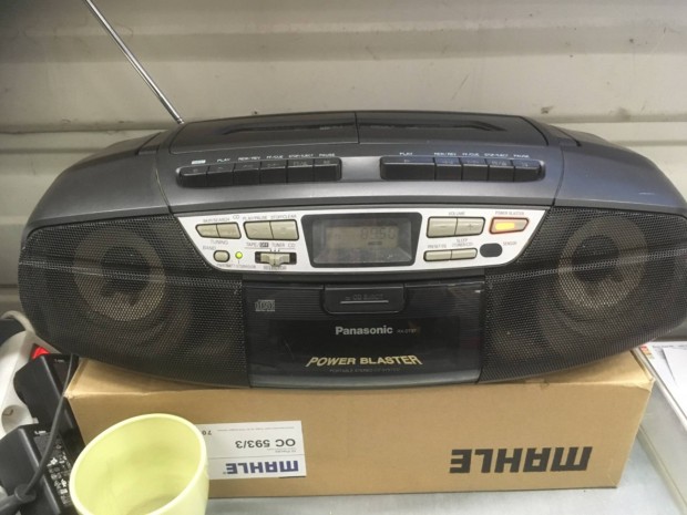 Panasonic RX-DT37 cd rdis magn boombox