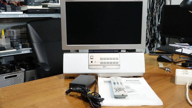 Panasonic TC-15DT2 15,2" LCD TV/DVD Player