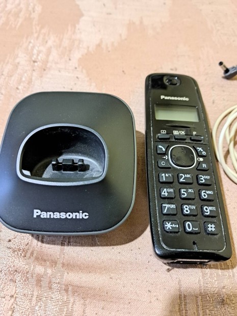 Panasonic TG1611 Dect Telefon, Fekete