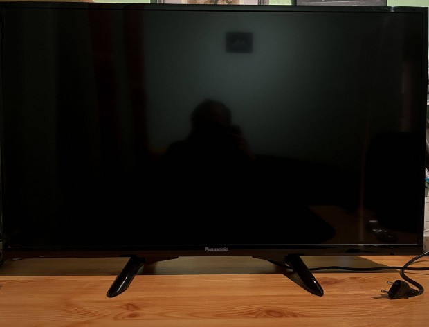 Panasonic TX-32FS400E smart tv