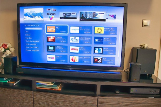 Panasonic TX-L47ET5E LCD televízió, 120 cm, 3D