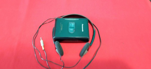 Panasonic Walkman fejhallgatval