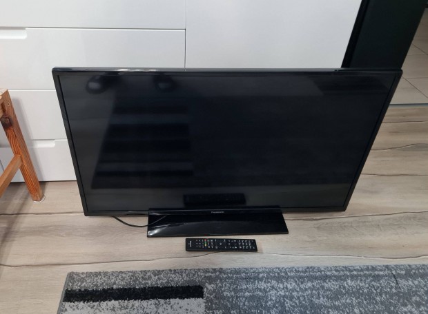 Panasonic (TX39AW304) 98 cm hibás tv távval eladó !