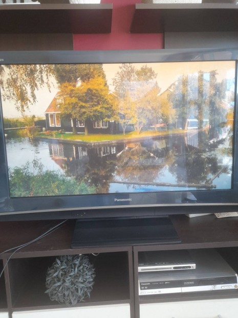 Panasonic plazma tv nagy 117 cm
