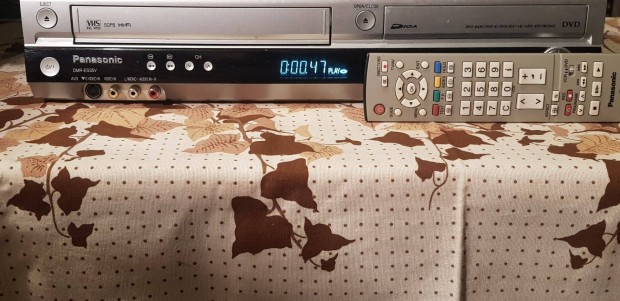 Panasonic távval dvd lejátszó videó kombó VHS Sony