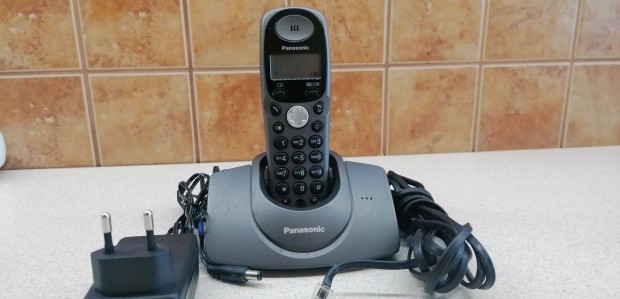 Panasonic vezetk nlkli telefon dokkolval