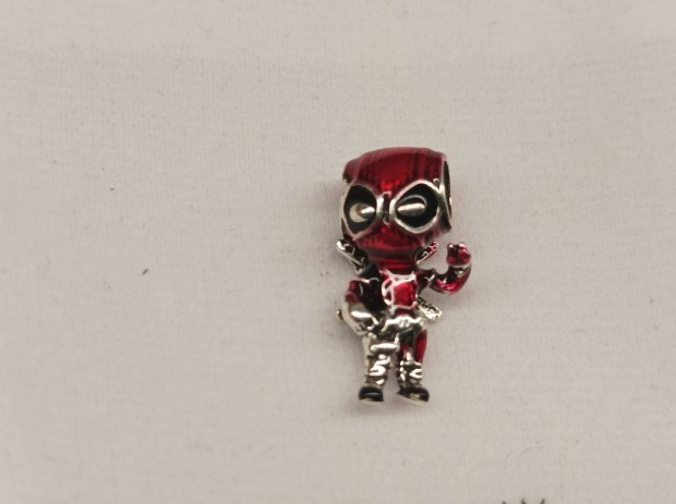 Pandora Deadpool charm