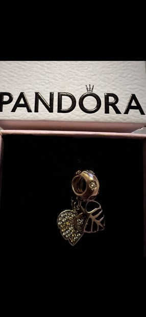 Pandora szi levelek rose fgg charm
