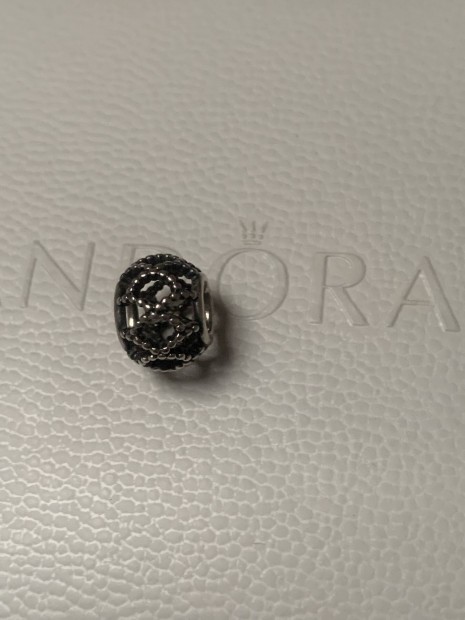 Pandora ttrt gyngysor charm