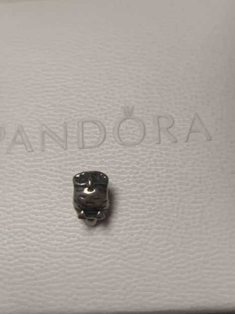 Pandora bagoly charm