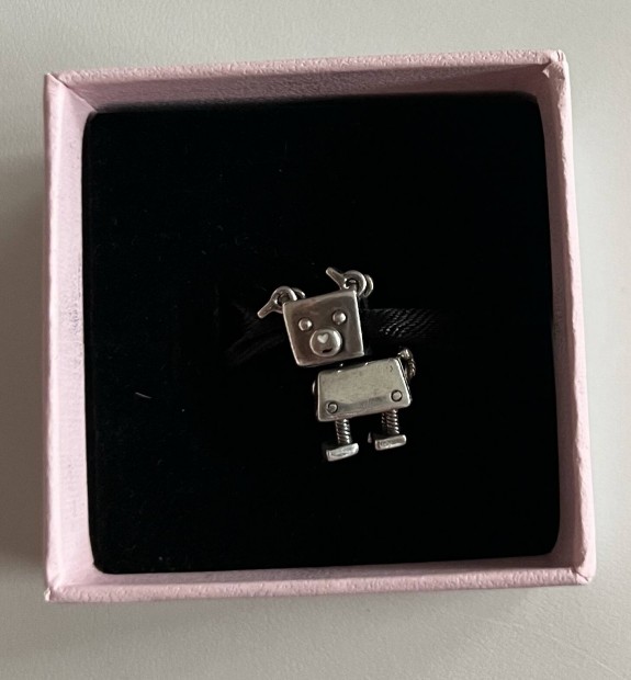 Pandora charm kutya 