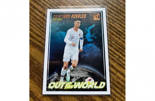 Panini Donruss Soccer 2018/19 - Cristiano Ronaldo - Out of this world