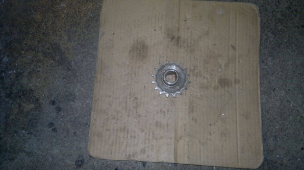 Pannonia 16 fogas elsö lánckerék