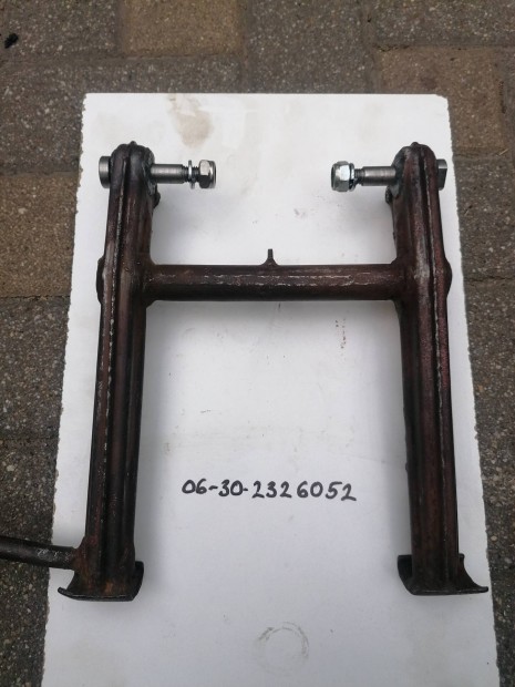 Pannonia P-20 tokozott k�z�p �llv�ny 