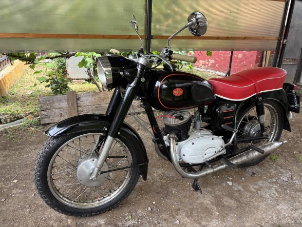 Pannonia T5-ös motor eladó