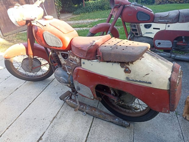 Pannnia Tlb Motorkerkpr elad