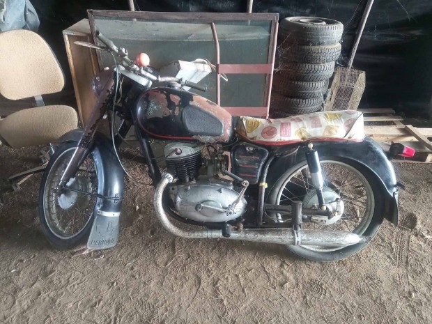 Pannonia/ Csepel T5