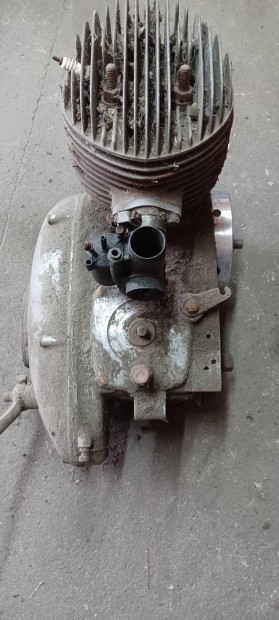 Pannnia blokk kltzne 