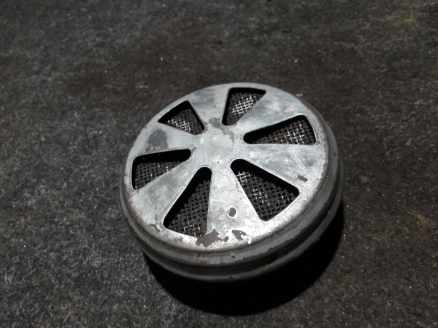 Pann�nia gy�ri karbu�tor l�gsz�r�