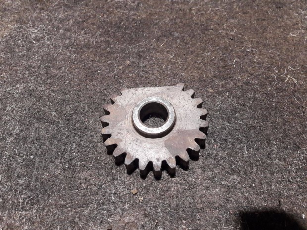 Pann�nia gy�ri kuplung ber�g� k�z fogasker�k