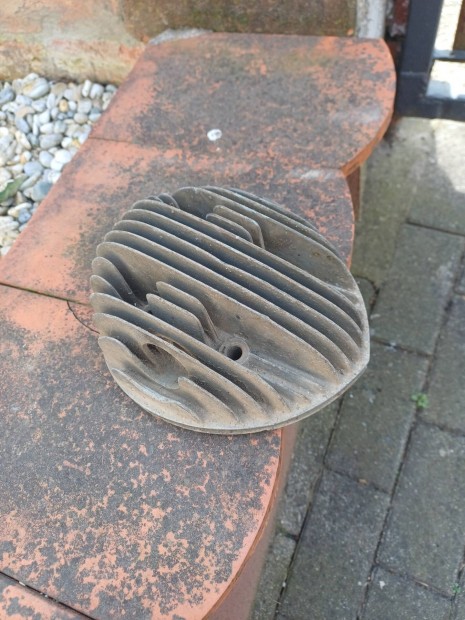 Pann�nia hengerfej.