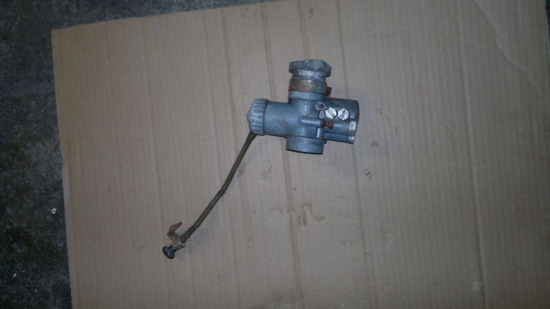 Pannonia karburtor szivatoval,szivocsonkkal