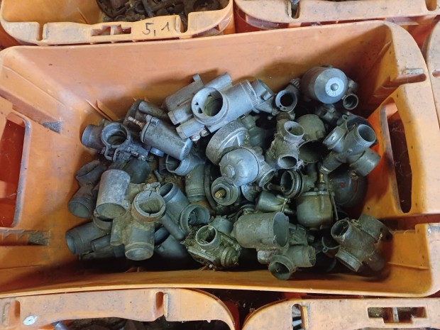 Pann�nia karbur�torh�z.