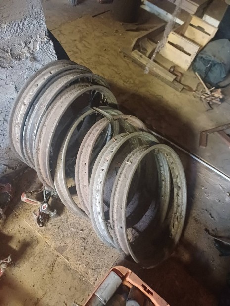 Pann�nia ker�k-r�f.