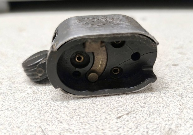 Pann�nia k�rt kapcsol� elad� 