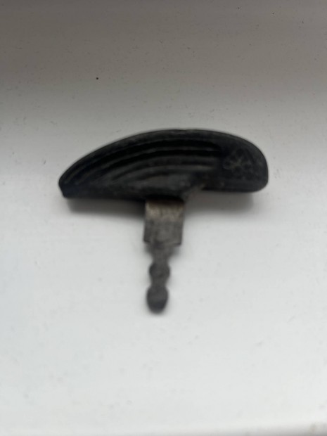 Pannnia motor kulcs 