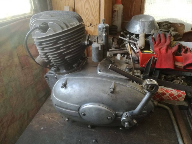 Pannonia motorblokk P10?