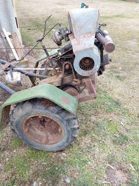 Pann�nia motoros kerti traktor csetteg� 