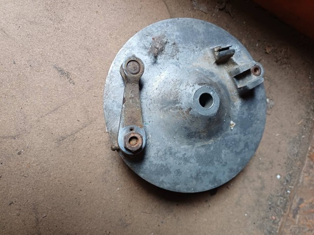 Pann�nia nagyf�kdobos f�klap.