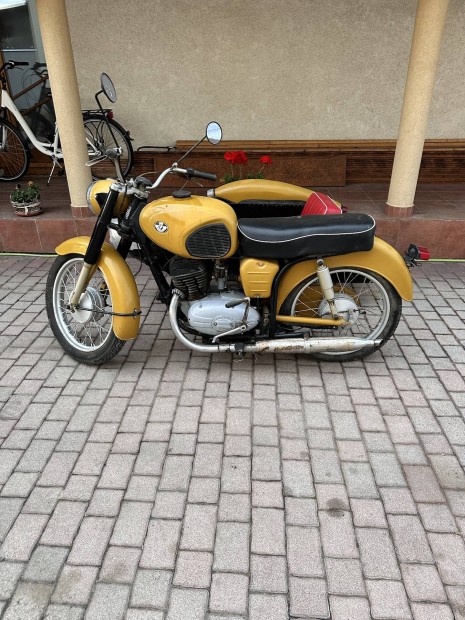 Pannnia p10