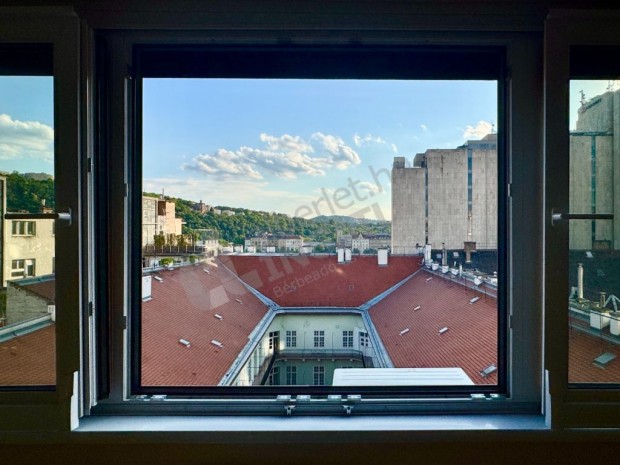 Panorms belvrosi laks/iroda a Vrsmarty tr szomszdsgban