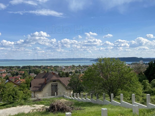 Panorms ptsi telek Balatonfreden