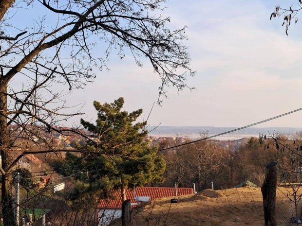Panorms ptsi telek Sukor