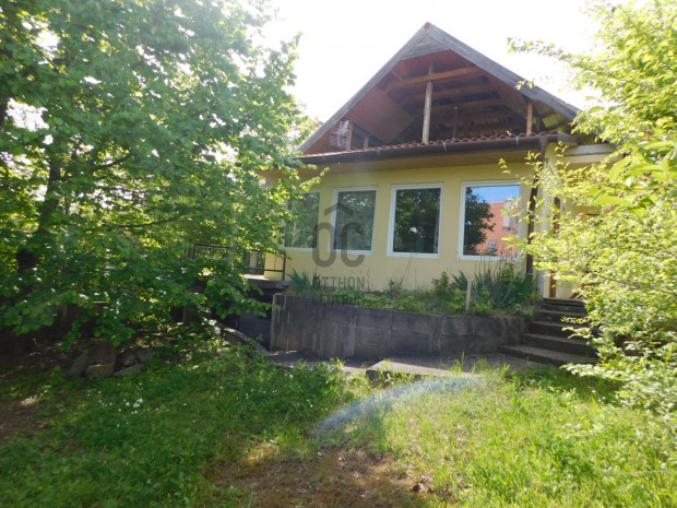Panorámás ház Nagymaroson!