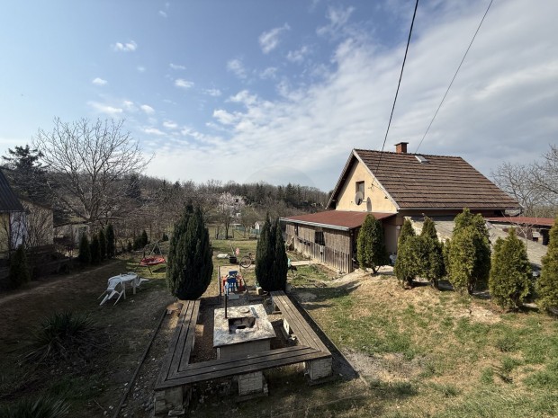 Panor�m�s h�tv�gi h�z a Szarvashegy tetej�n  nyugalom, lehet�s�gek �s