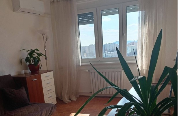 Panor�m�s lak�s �buda k�zponti r�sz�n frissen fel�j�tott 1.5 szob�s