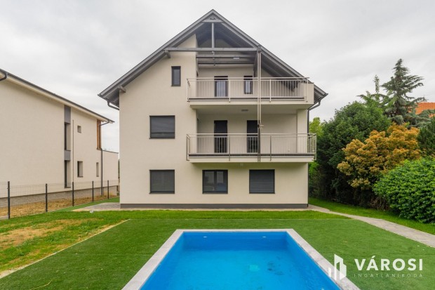 Panor�m�s luxus lak�s Balatonf�ldv�ron