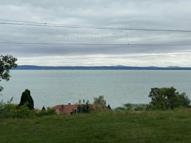 Panorms telek Balatonvilgoson!