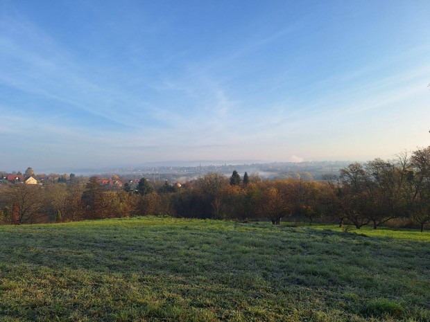 Panorms zrtkerti ingatlan,Hvztl 2km-re,Alsphokon!