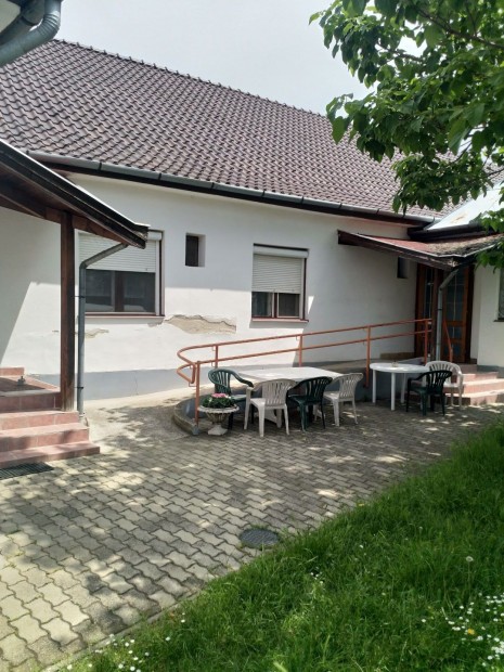 Panziónak, idős otthonnak alkalmas ingatlan eladó!!
